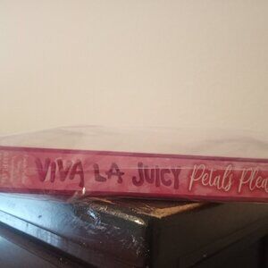 Viva La Juicy Petals Please Purse Spray/New in packaging